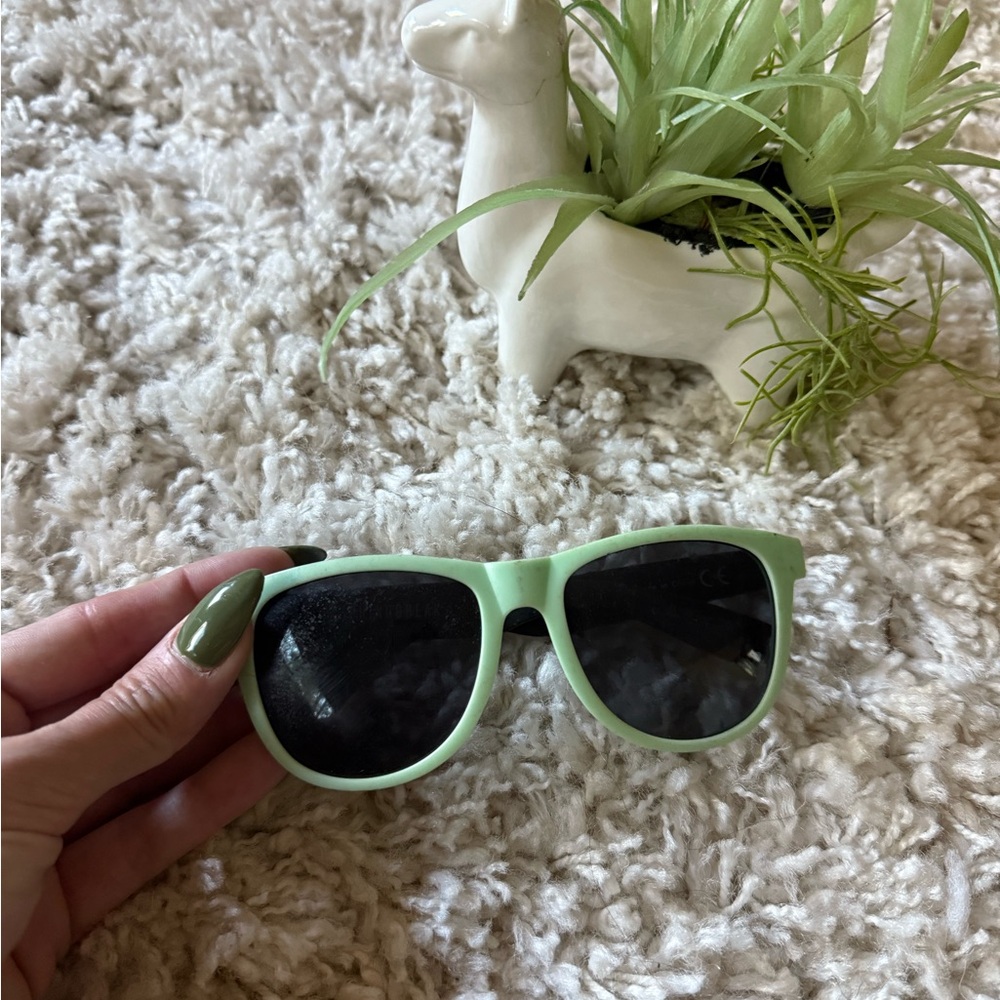 PINK Victoria's Secret Pastel Green Sunglasses - Picture 3 of 4